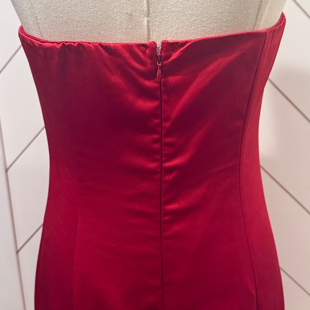 Hearts Run Wild Red Satin Strapless Dress - Picture 11 of 14